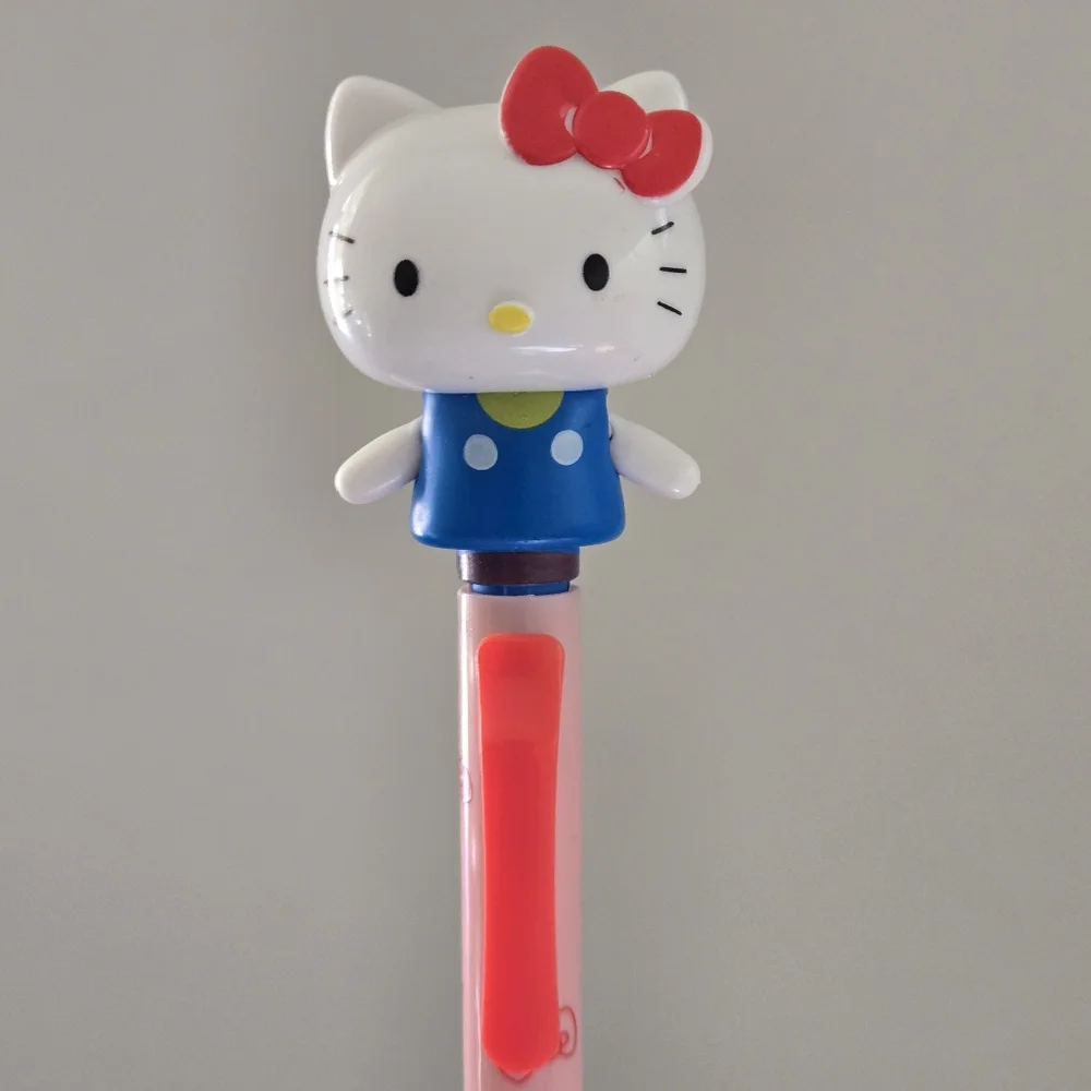 Waving Hello Kitty Pink and Blue Pen